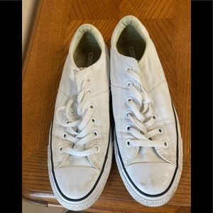 CONVERSE All Star Sneakers Size 9.